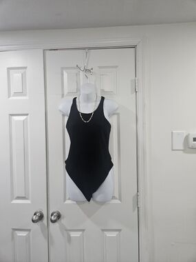 Good American Black Ribbed Bodysuit with Scoop Neck
